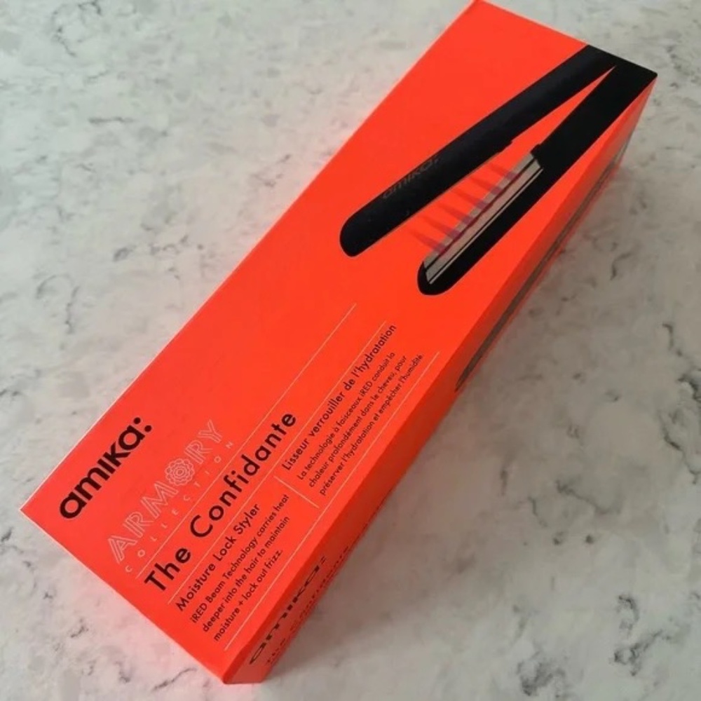 Amika The Confidante Straightener Straightening Iron Moisture Lock Styling Tool